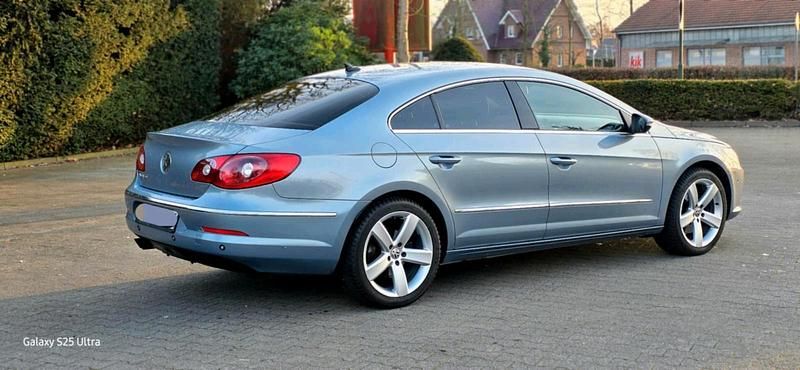 Grau Gebraucht 2009 VW Passat Coupé | 6.200 € (Etwas zu teuer) - Bild 1/4