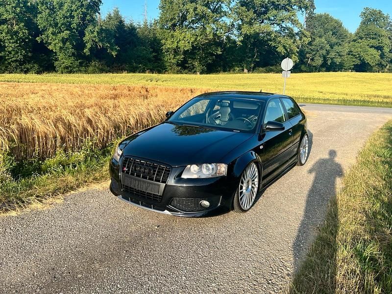 Schwarz Gebraucht 2007 Audi S3 Kleinwagen | 12.499 € (Fairer Preis) - Bild 1/4