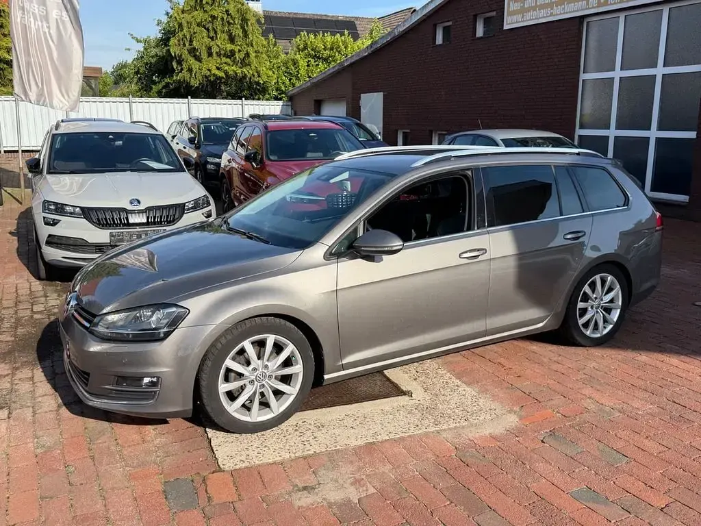 Gebraucht VW Golf VII Highline 150 PS (110 kW) 2016 Grau Kombi