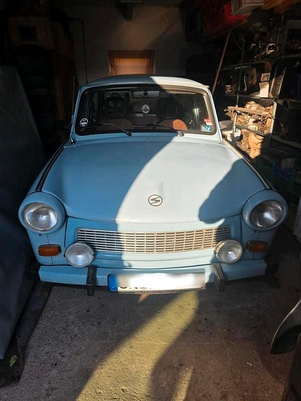 Blau Gebraucht 1990 Trabant 601 Limousine | 4.350 € - Bild 1/4