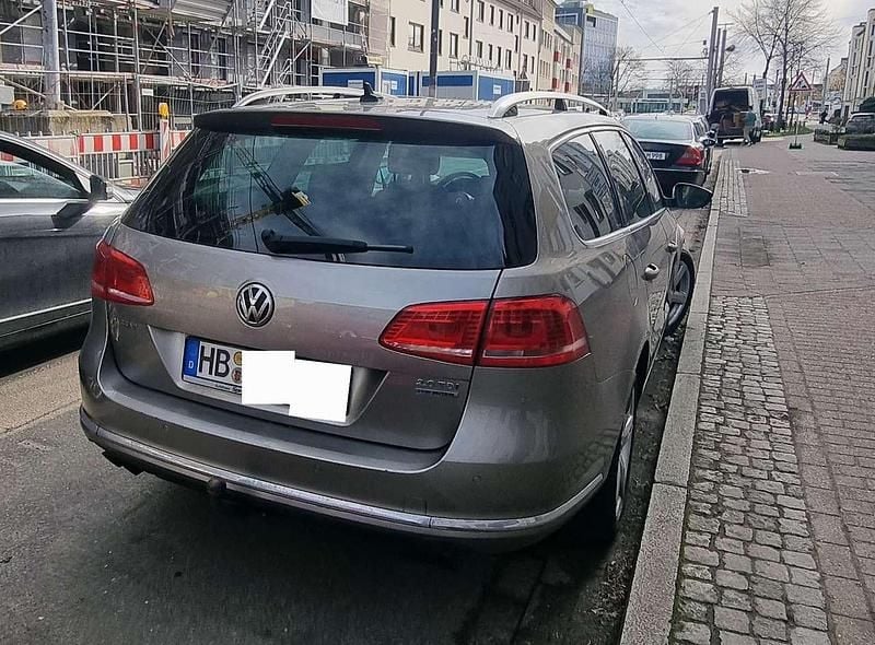 Gebraucht VW Passat Comfortline 170 PS (125 kW) 2012 Beige Limousine