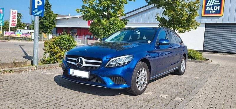 Blau Gebraucht 2019 Mercedes C200 Kombi | 18.900 € (Superpreis) - Bild 1/4