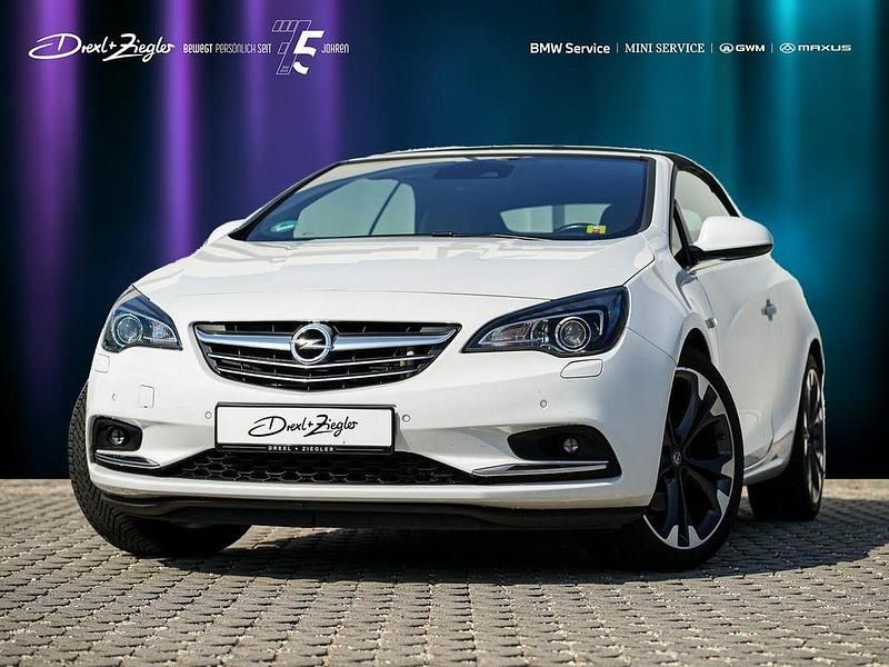 Schneeweiss Gebraucht 2018 Opel Cascada Ultimate Cabrio | 11.999 € (Superpreis) - Bild 1/4