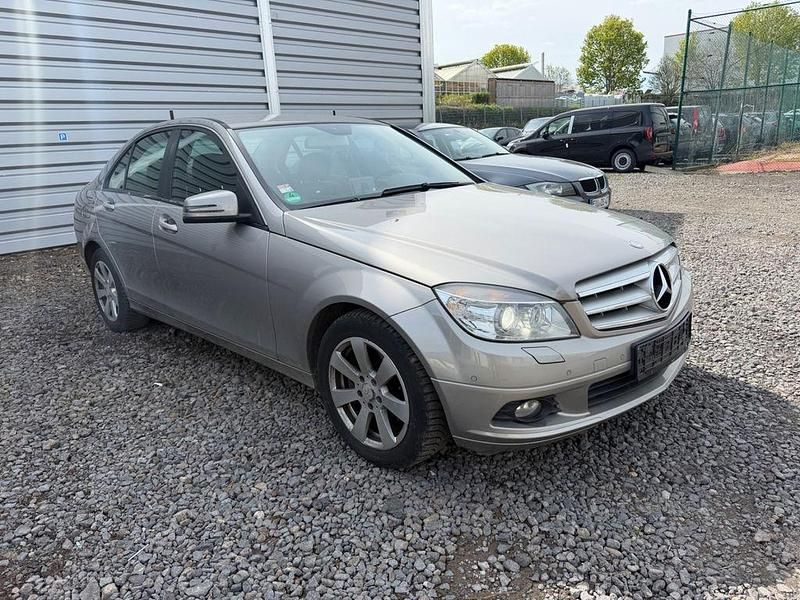 Gebraucht Mercedes C220 170 PS (125 kW) 2008 Silber Limousine