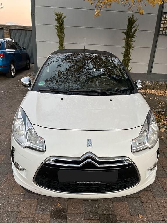 Weiß Gebraucht 2013 Citroën DS3 Sport Chic Kleinwagen | 5.999 € (Fairer Preis) - Bild 1/4
