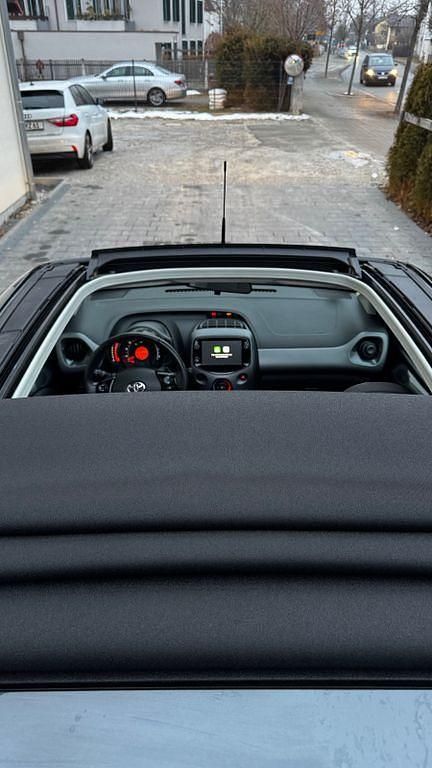 Schwarz Gebraucht 2018 Toyota Aygo Team Kleinwagen | 10.600 € (Guter Preis) - Bild 1/4