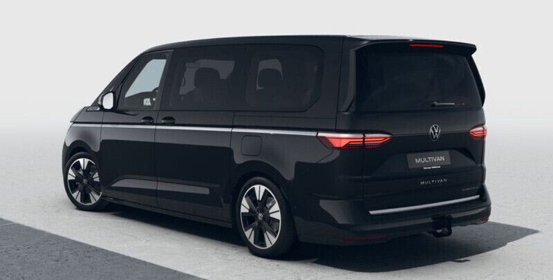 Gebraucht VW T7 Style 177 PS (130 kW) 2022 Schwarz Van