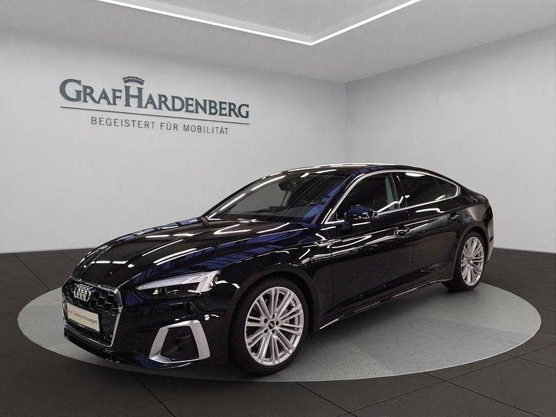 Mythosschwarz metallic Gebraucht 2021 Audi A5 Sportback Basis Kleinwagen | 37.930 € (Etwas zu teuer) - Bild 1/4