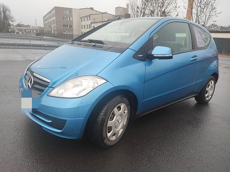 Blau Gebraucht 2009 Mercedes A150 Kleinwagen | 1.400 € (Superpreis) - Bild 1/4