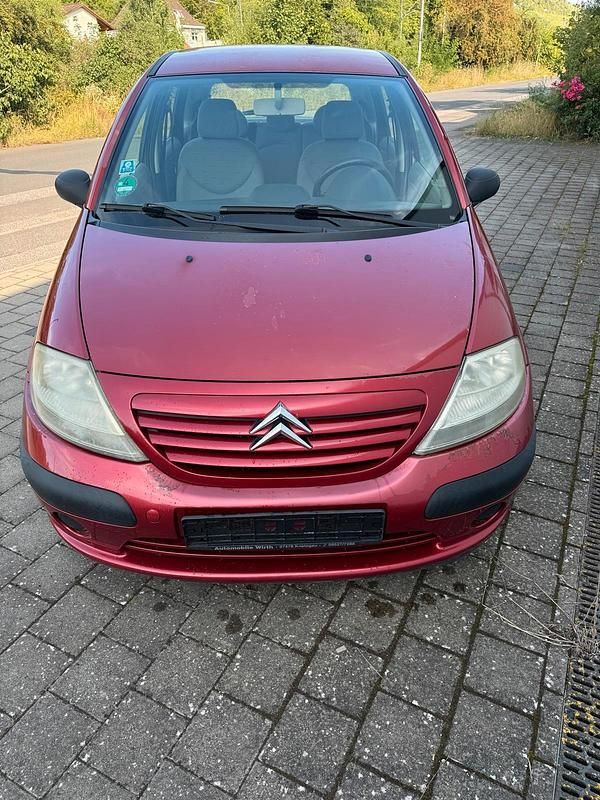 Rot Gebraucht 2002 Citroën C3 Kleinwagen | 950 € (Etwas zu teuer) - Bild 1/4