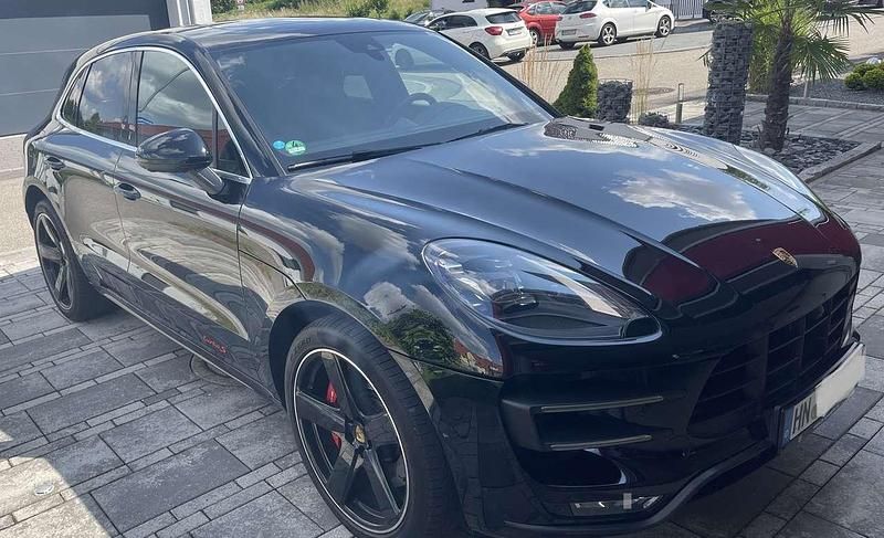 Gebraucht Porsche Macan Turbo 441 PS (324 kW) 2017 Schwarz SUV
