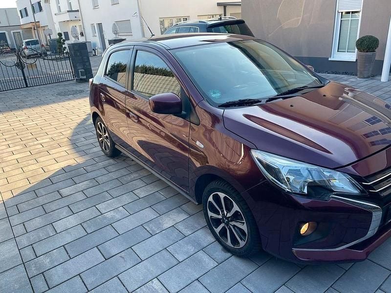 Gebraucht Mitsubishi Space Star Select+ 71 PS (52 kW) 2022 Braun Kleinwagen