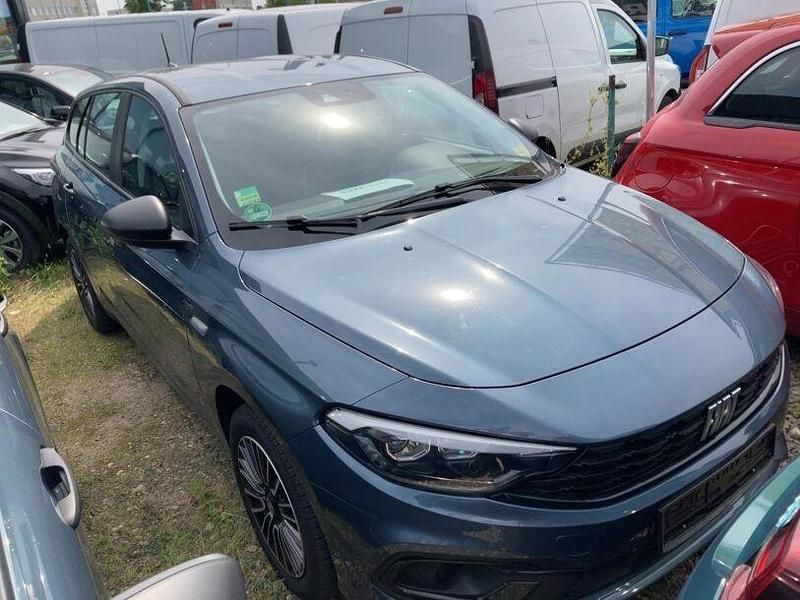Gebraucht Fiat Tipo 131 PS (96 kW) 2023 Blau Limousine