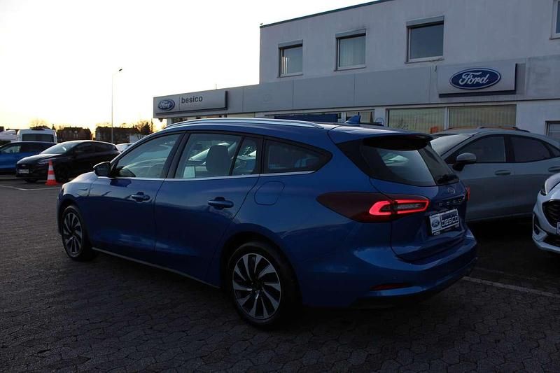 Gebraucht Ford Focus Titanium 155 PS (114 kW) 2024 Desertisland blue metallic Kombi