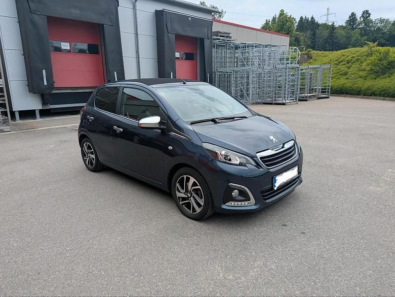 Blau Gebraucht 2018 Peugeot 108 Kleinwagen | 6.999 € (Fairer Preis) - Bild 1/4