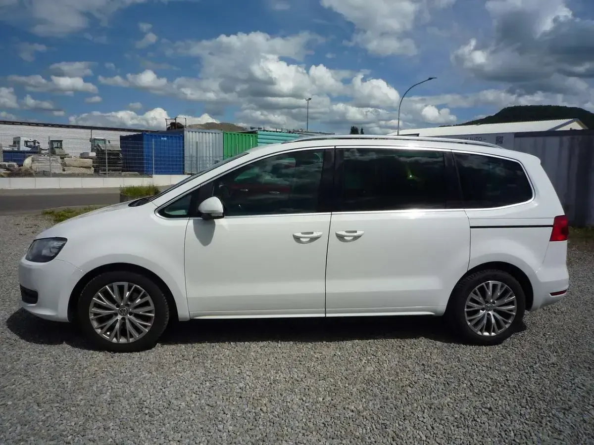 Gebraucht VW Sharan Comfortline 140 PS (102 kW) 2010 Candyweiß Van / Kleinbus