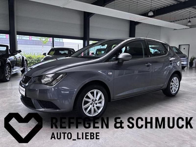 Grau Gebraucht 2017 Seat Ibiza Reference Limousine | 10.885 € (Fairer Preis) - Bild 1/4