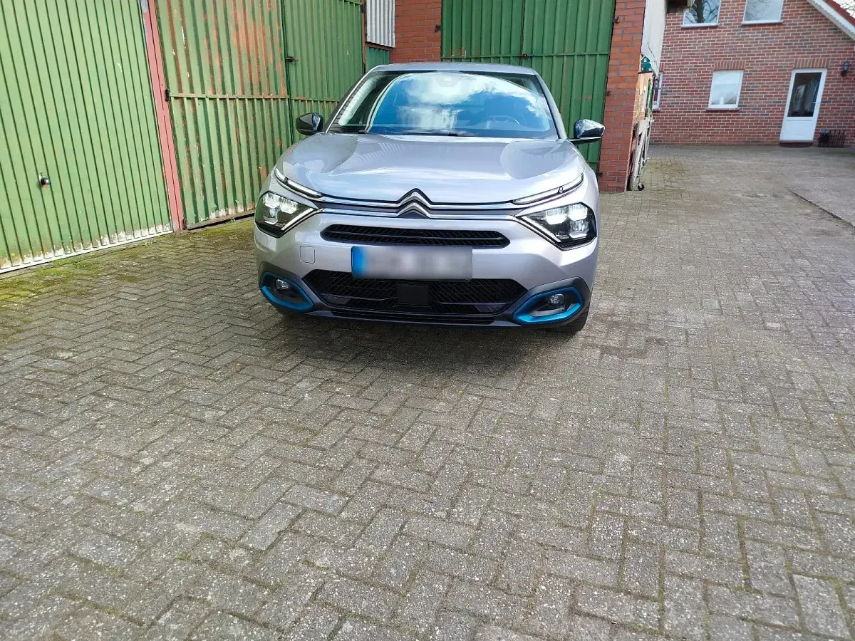 Gebraucht Citroën e-C4 Feel 100 kW (136 PS) 2021 Silber SUV