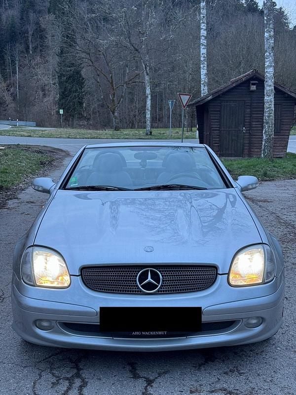 Silber Gebraucht 2001 Mercedes SLK230 AMG Cabrio | 3.300 € (Superpreis) - Bild 1/4