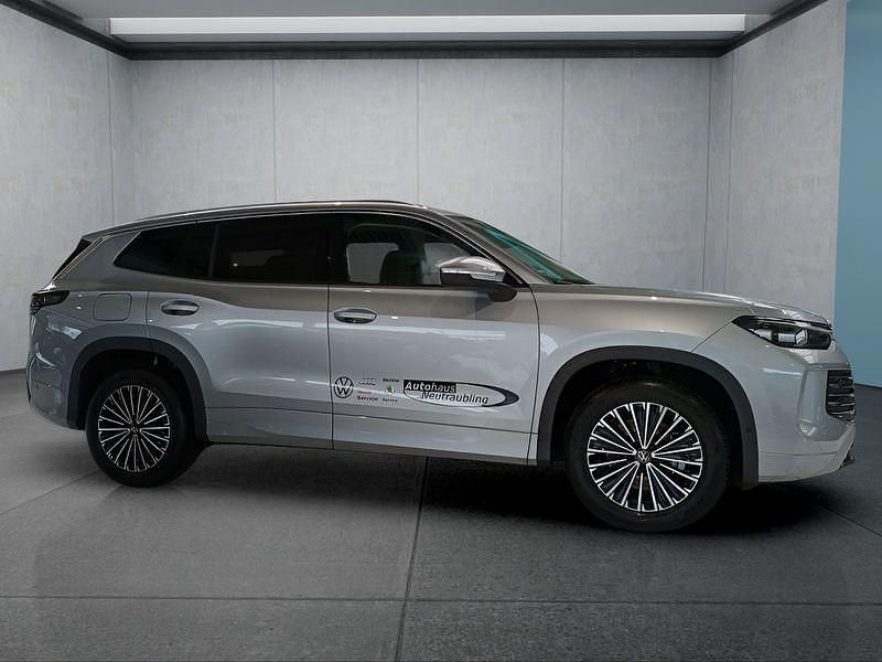 Gebraucht VW Tayron 150 PS (110 kW) 2025 Silber SUV