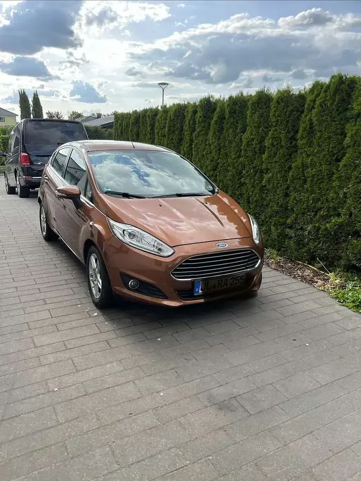 Gebraucht Ford Fiesta Titanium 80 PS (58 kW) 2013 Kleinwagen