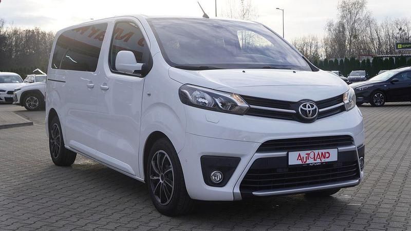 Gebraucht Toyota Proace Verso 150 PS (110 kW) 2019 Weiß Kombi