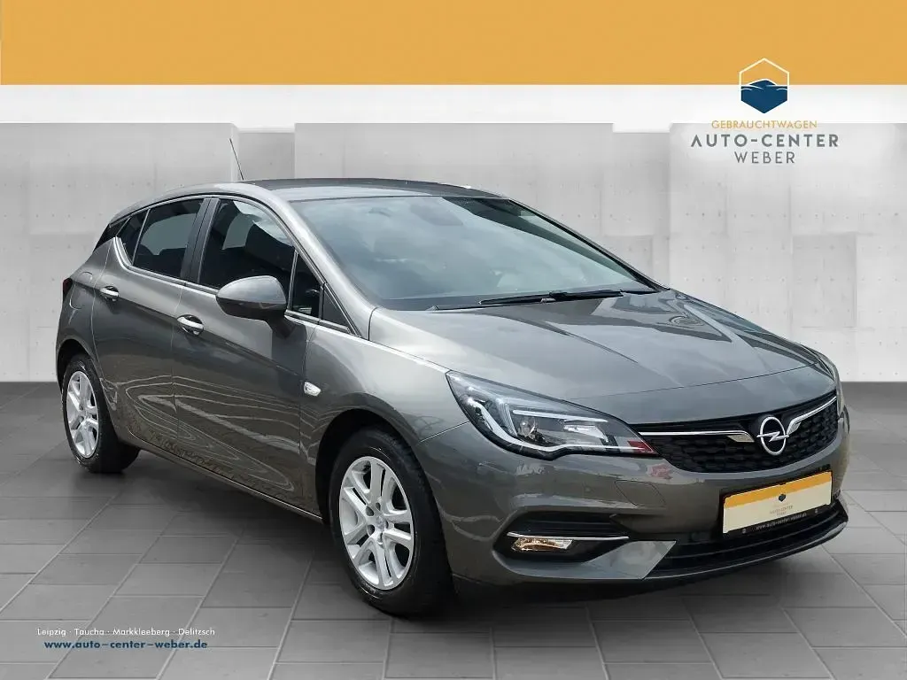 Gebraucht Opel Astra 110 PS (80 kW) 2020 Limousine
