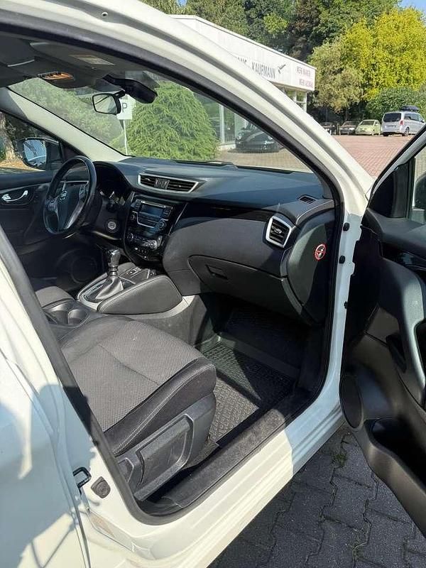 Gebraucht Nissan Qashqai N-Vision 163 PS (119 kW) 2016 Weiß SUV