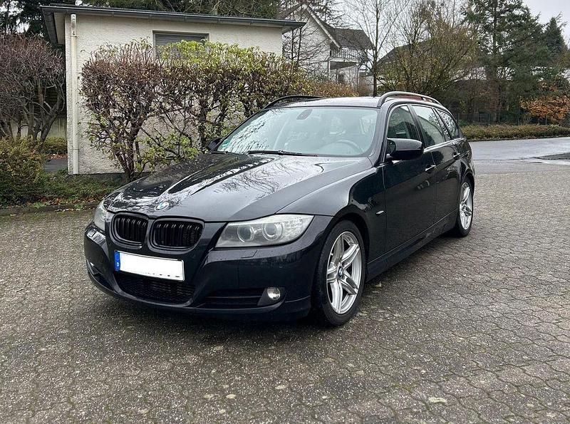 Schwarz Gebraucht 2009 BMW 320 M Performance Kombi | 5.250 € (Guter Preis) - Bild 1/4