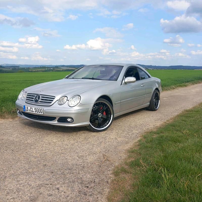 Silber Gebraucht 2004 Mercedes CL500 Coupé | 10.800 € (Fairer Preis) - Bild 1/4