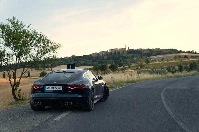 Blau Gebraucht 2014 Jaguar F-Type R Coupé | 53.400 € - Bild 1/4