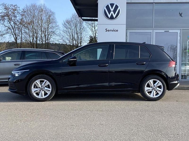 Gebraucht VW Golf VIII Active 131 PS (96 kW) 2023 Schwarz Limousine