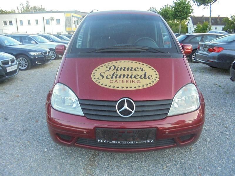 Gebraucht Mercedes Vaneo 125 PS (91 kW) 2003 Rot Van / Kleinbus