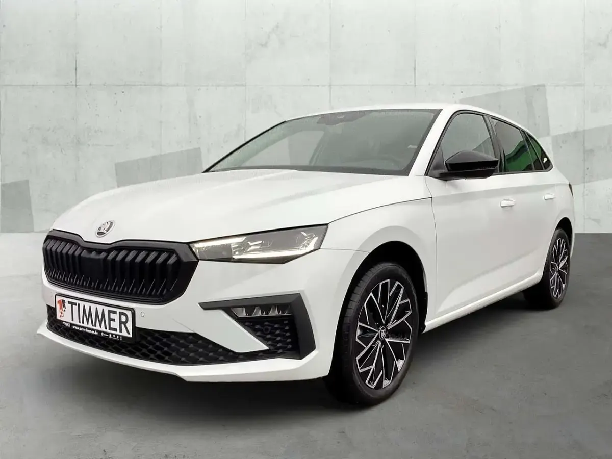 Neu Skoda Scala 150 PS (110 kW) 2026 Weiß Kleinwagen