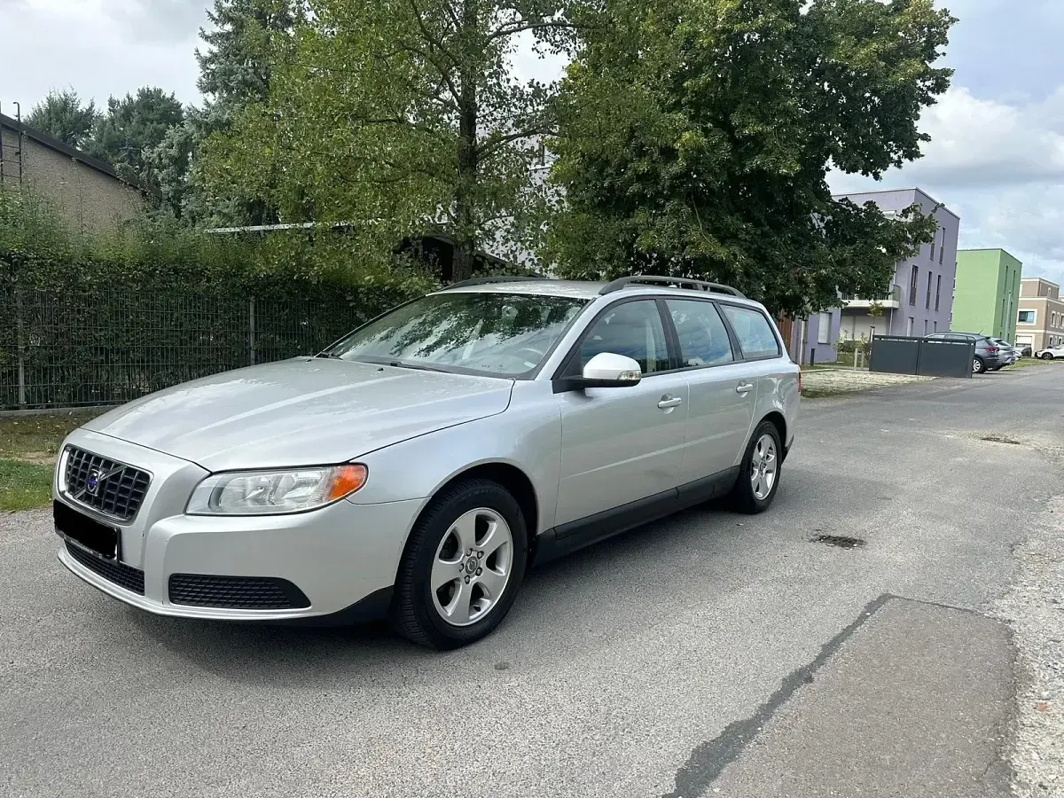Gebraucht Volvo V70 140 PS (102 kW) 2009 Grau Kombi