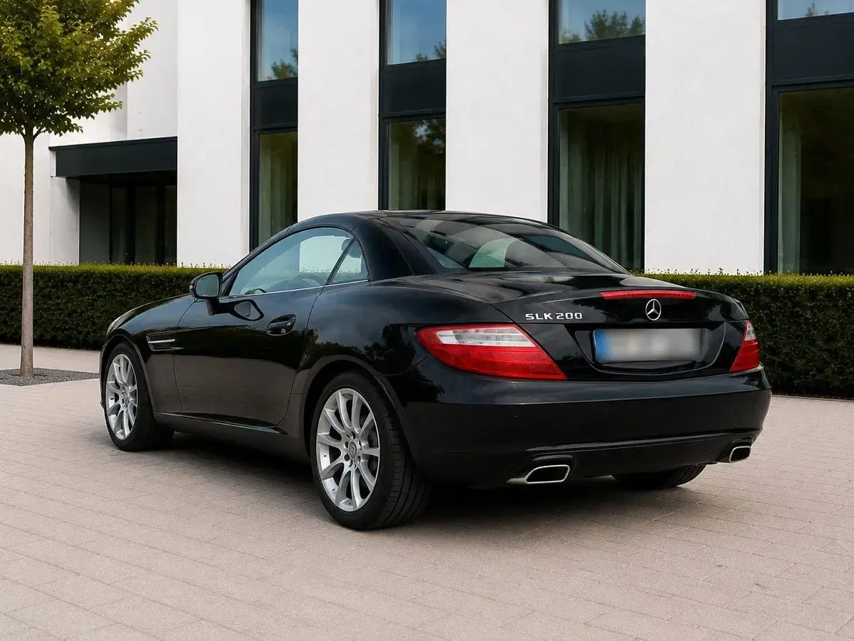 Gebraucht Mercedes SLK200 184 PS (135 kW) 2011 Schwarz Cabrio