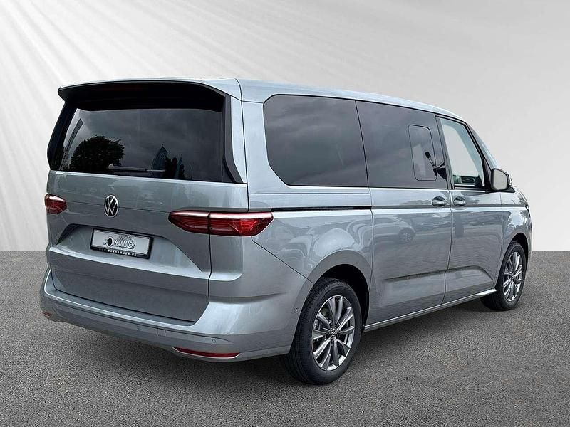 Gebraucht VW Multivan Life 150 PS (110 kW) 2024 Silber Van