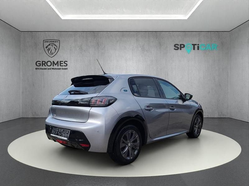 Gebraucht Peugeot e-208 Allure 100 kW (136 PS) 2022 Grau Kleinwagen