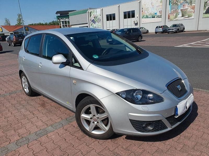Gebraucht Seat Altea 105 PS (77 kW) 2012 Silber Van / Kleinbus