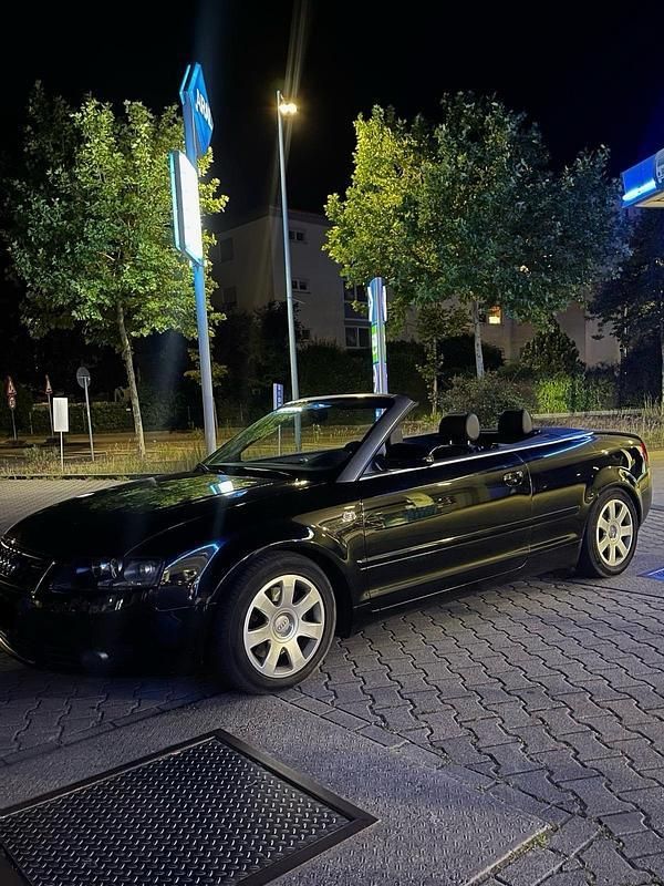 Schwarz Gebraucht 2002 Audi A4 Cabriolet Comfort Cabrio | 5.999 € (Etwas zu teuer) - Bild 1/4
