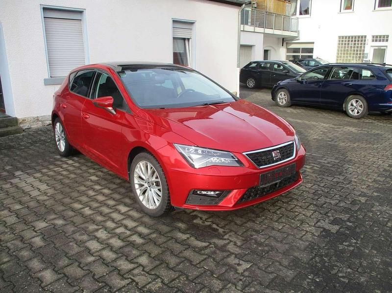 Gebraucht Seat Leon Style 131 PS (96 kW) 2019 Rot Limousine