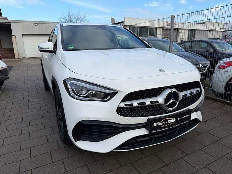 Gebraucht Mercedes GLA200 AMG line 163 PS (119 kW) 2020 Weiß SUV