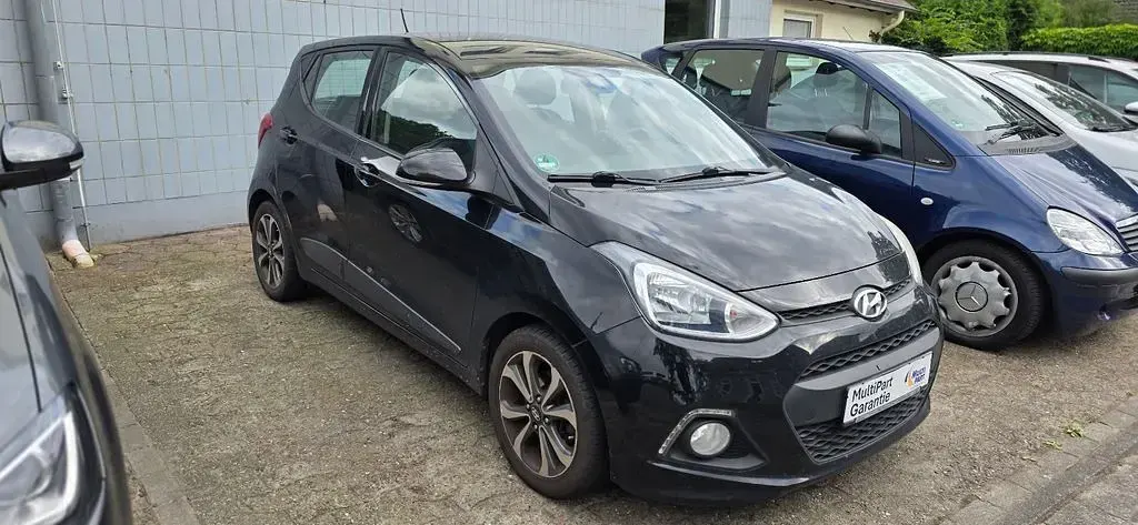 Gebraucht Hyundai i10 Style 67 PS (49 kW) 2014 Schwarz Kleinwagen