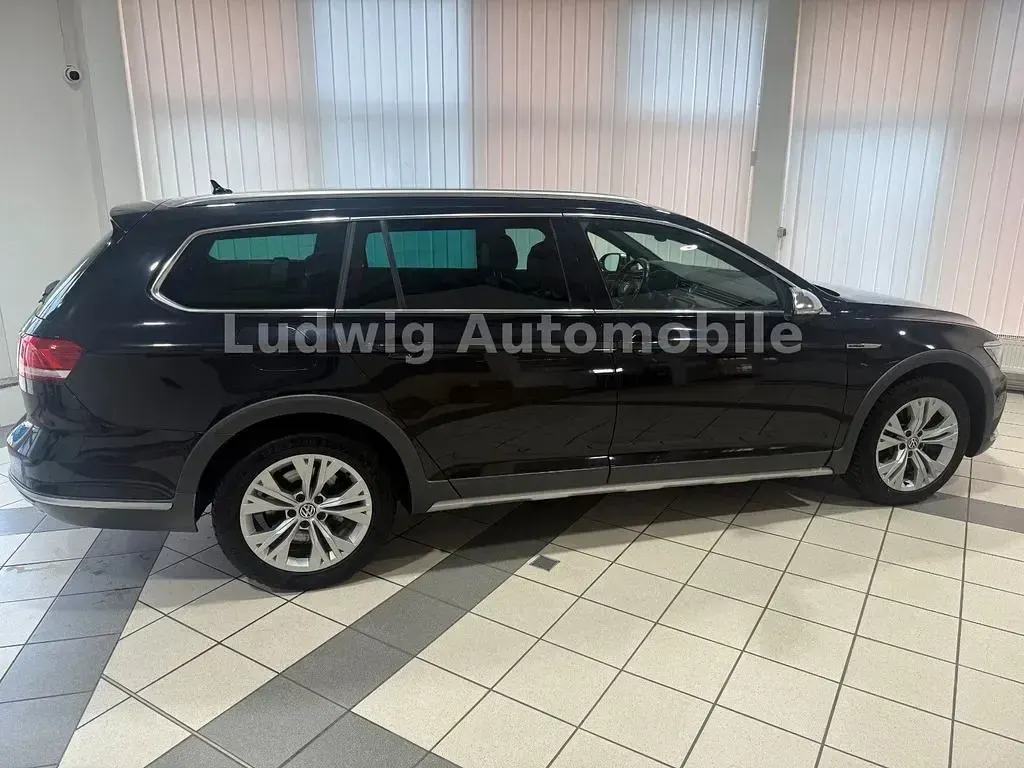 Gebraucht VW Passat Alltrack 239 PS (175 kW) 2016 Schwarz Kombi