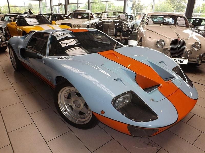 Blau Gebraucht 1997 Ford GT40 Coupé | 119.500 € - Bild 1/4