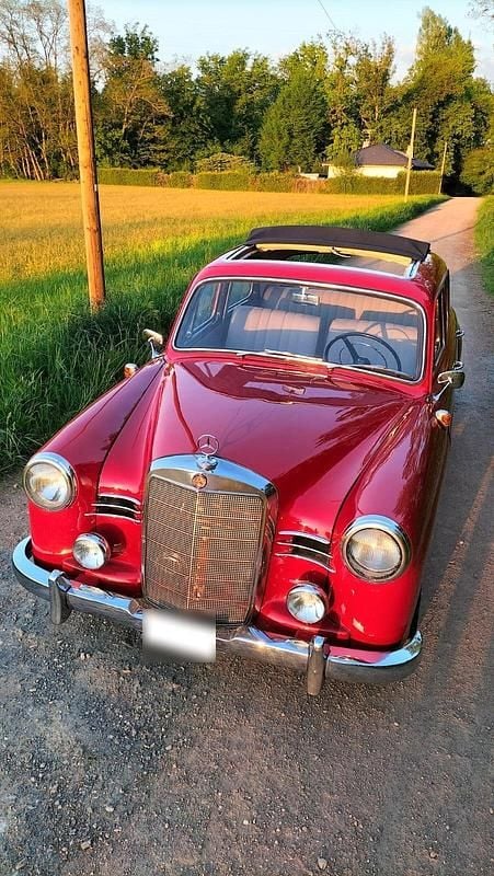 Gebraucht Mercedes 180 75 PS (55 kW) 1958 Rot Limousine