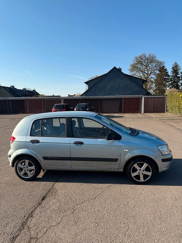 Gebraucht Hyundai Getz 63 PS (46 kW) 2004 Blau Kleinwagen