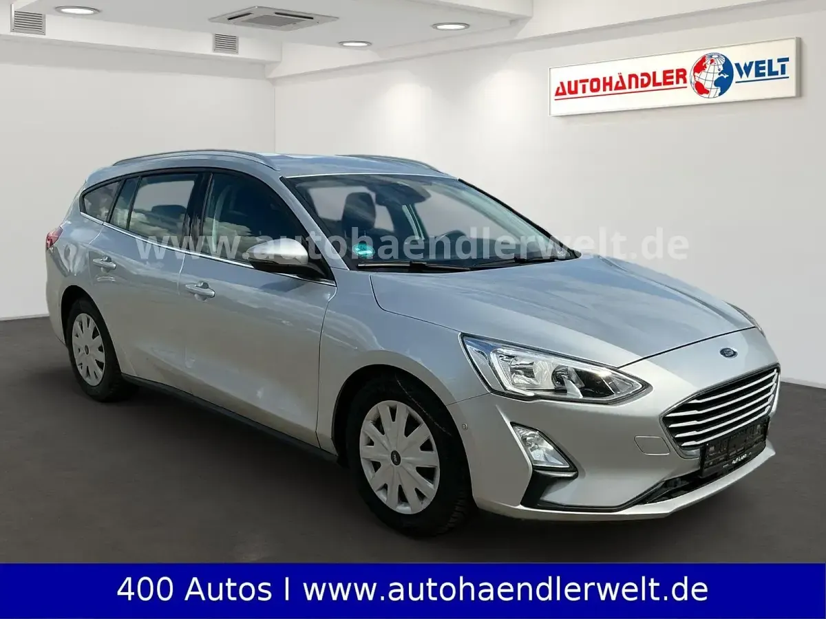 Gebraucht Ford Focus 125 PS (91 kW) 2019 Silber Limousine