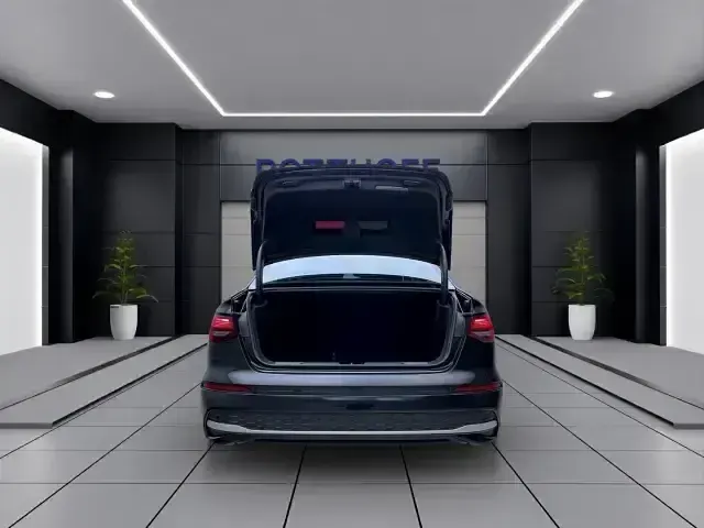 Gebraucht Audi A3 Advanced 150 PS (110 kW) 2025 Schwarz Limousine