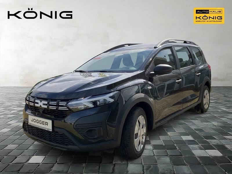 Neu Dacia Jogger Essentiel 91 PS (66 kW) 2025 Schwarz Van / Kleinbus